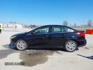 2017 Ford Focus Titanium с VIN 1FADP3J2XHL328847, выставлен на аукционе IAAI как лот 41740627 с пробегом 89 276 миль миль и . История ставок и продаж доступна на DreamBid. Изображение 14.