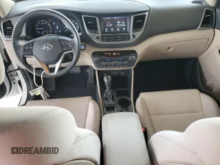 2018 Hyundai Tucson Sport z VIN KM8J33AL2JU728625, wystawiony jako Copart lot #57420345 z przebiegiem 29 487 mil mil oraz Szkoda całkowita • Salvage title. Historia ofert i sprzedaży dostępna na DreamBid. Obrazek 8.