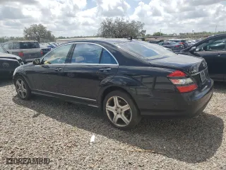 2009 Mercedes-Benz S-Class 5.5L V8 with VIN WDDNG86X39A267179, listed as a Copart auction lot 52216505 with 106,527 mi miles and Salvage Title. Bid and sale history available at carsss.com. Image 2.
