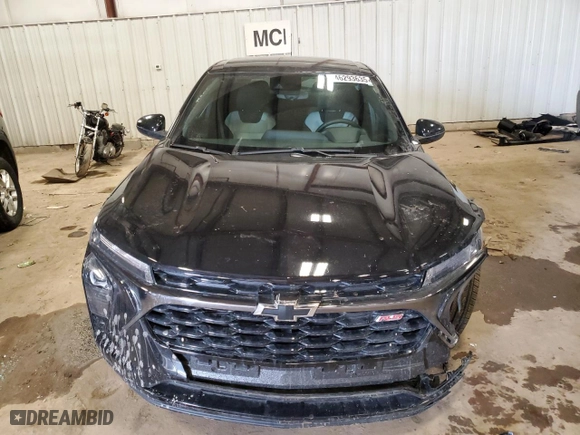 2025 Chevrolet Trax 1RS with VIN KL77LGEP3SC081532, listed as a Copart auction lot 46293635 with 2,941 mi miles and Salvage Title. Bid and sale history available at carsss.com. Image 5.