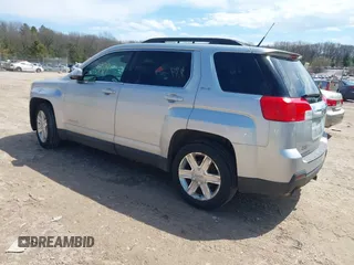 2010 GMC Terrain SLE-2 z VIN 2CTFLEEY0A6282229, wystawiony jako IAAI lot #42103139 z przebiegiem 174 469 mil mil oraz . Historia ofert i sprzedaży dostępna na DreamBid. Obrazek 3.
