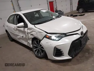 2017 Toyota Corolla L z VIN 5YFBURHE5HP722907, wystawiony jako IAAI lot #42028625 z przebiegiem 57 444 mil mil oraz . Historia ofert i sprzedaży dostępna na DreamBid. Obrazek 1.