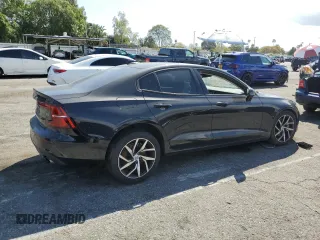 2020 Volvo S60 Momentum with VIN 7JR102FK0LG067719, listed as a Copart auction lot 48885814 with 53,904 mi miles. Bid and sale history available at carsss.com. Image 3.