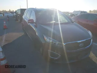 2016 Kia Sorento LX with VIN 5XYPG4A32GG058979, listed as a IAAI auction lot 41382462 with 119,655 mi miles. Bid and sale history available at carsss.com. Image 1.
