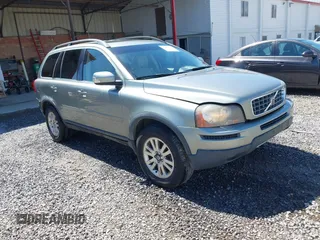 2008 Volvo XC90 I6 with VIN YV4CZ982X81462064, listed as a IAAI auction lot 41962290 with 135,921 mi miles. Bid and sale history available at carsss.com. Image 1.