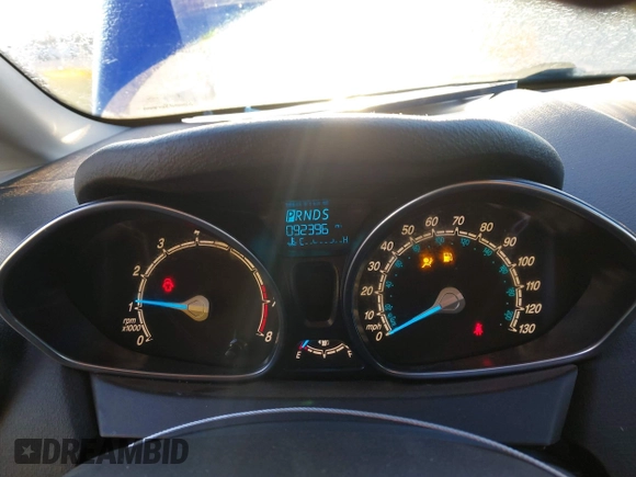 2014 Ford Fiesta SE z VIN 3FADP4BJ5EM243551, wystawiony jako IAAI lot #41919239 z przebiegiem 92 396 mil mil oraz . Historia ofert i sprzedaży dostępna na DreamBid. Obrazek 7.