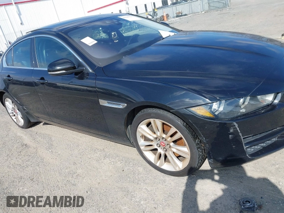 2019 Jaguar XE 25t with VIN SAJAR4FX2KCP52632, listed as a IAAI auction lot 41585317 with 1 mi miles. Bid and sale history available at carsss.com. Image 6.
