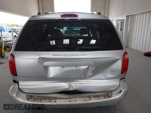 2005 Dodge Caravan SXT with VIN 2D4GP44L65R335656, listed as a IAAI auction lot 42526728 with 322,176 mi miles and . Bid and sale history available at DreamBid. Image 16.
