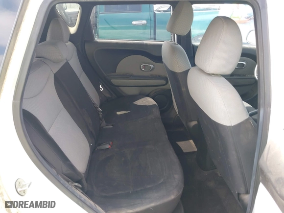 2015 Kia Soul with VIN KNDJN2A23F7779783, listed as a IAAI auction lot 41891145 with 96,449 mi miles. Bid and sale history available at carsss.com. Image 8.