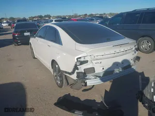 2018 Lincoln MKZ Reserve with VIN 3LN6L5E93JR621168, listed as a IAAI auction lot 41064871 with 61,945 mi miles. Bid and sale history available at carsss.com. Image 3.