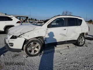 2016 Jeep Compass Latitude with VIN 1C4NJCEA4GD620293, listed as a Copart auction lot 44492715 with 0 mi miles and Salvage Title. Bid and sale history available at carsss.com. Image 1.