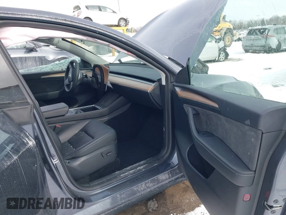 2023 Tesla Model Y Performance with VIN 7SAYGDEF0PF898181, listed as a IAAI auction lot 41577666 with 19,051 mi miles and . Bid and sale history available at DreamBid. Image 5.