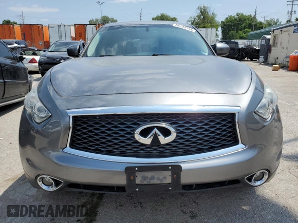 2017 Infiniti QX70 z VIN JN8CS1MU8HM142437, wystawiony jako Copart lot #66139144 z przebiegiem 104 241 mil mil oraz Szkoda całkowita • Salvage title. Historia ofert i sprzedaży dostępna na DreamBid. Obrazek 5.