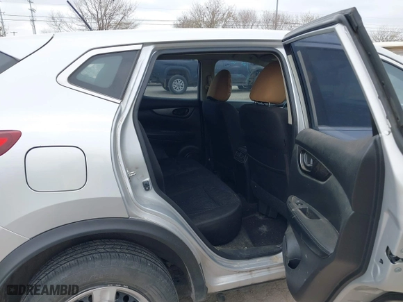 2018 Nissan Rogue Sport SV with VIN JN1BJ1CR6JW263293, listed as a IAAI auction lot 41740293 with 233,641 mi miles. Bid and sale history available at carsss.com. Image 8.