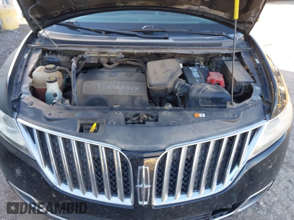 2012 Lincoln MKX with VIN 2LMDJ6JK0CBL02487, listed as a IAAI auction lot 41191697 with 164,653 mi miles. Bid and sale history available at carsss.com. Image 10.