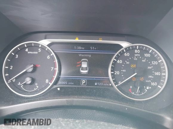2021 Nissan Sentra SR z VIN 3N1AB8DV4MY302599, wystawiony jako IAAI lot #41662536 z przebiegiem 36 905 mil mil oraz . Historia ofert i sprzedaży dostępna na DreamBid. Obrazek 7.