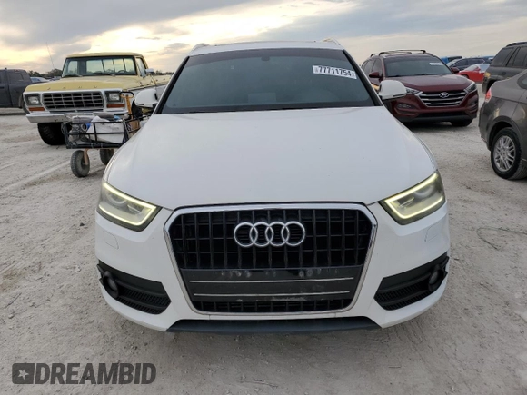 2015 Audi Q3 Premium Plus z VIN WA1BFCFS7FR002537, wystawiony jako Copart lot #77711754 z przebiegiem 78 024 mil mil oraz Szkoda całkowita • Salvage title. Historia ofert i sprzedaży dostępna na DreamBid. Obrazek 5.