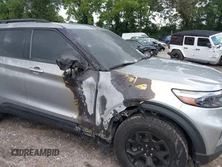 2022 Ford Explorer Timberline with VIN 1FMSK8JH6NGB87809, listed as a IAAI auction lot 39987416 with 26,569 mi miles. Bid and sale history available at carsss.com. Image 6.