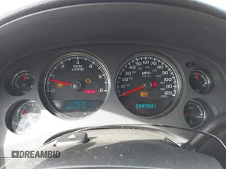 2008 Chevrolet Avalanche LTZ z VIN 3GNEC12J48G216702, wystawiony jako IAAI lot #41753596 z przebiegiem 299 925 mil mil oraz . Historia ofert i sprzedaży dostępna na DreamBid. Obrazek 7.