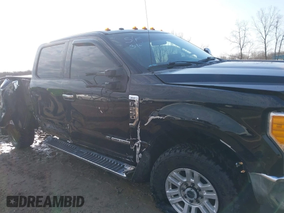 2017 Ford F-250 Lariat with VIN 1FT7W2BTXHEE16331, listed as a IAAI auction lot 41770428 with 71,992 mi miles and . Bid and sale history available at DreamBid. Image 13.