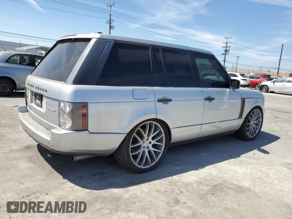 2007 Land Rover Range Rover SC z VIN SALMF13447A255445, wystawiony jako Copart lot #50391875 z przebiegiem 177 664 mil mil oraz Czysty tytuł • Clean title. Historia ofert i sprzedaży dostępna na DreamBid. Obrazek 3.