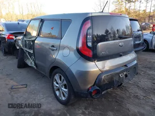 2016 Kia Soul + with VIN KNDJP3A55G7327099, listed as a IAAI auction lot 41703217 with 116,010 mi miles. Bid and sale history available at carsss.com. Image 3.