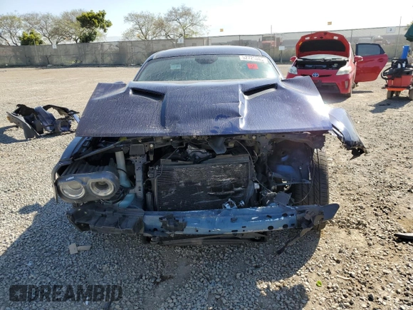 2016 Dodge Challenger R/T Scat Pack z VIN 2C3CDZFJ2GH284912, wystawiony jako Copart lot #52723285 z przebiegiem 130 996 mil mil oraz Szkody całkowita. Historia ofert i sprzedaży dostępna na DreamBid. Obrazek 5.