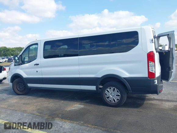 2023 Ford Transit Passenger XL with VIN 1FBAX2YG6PKB08879, listed as a IAAI auction lot 42137671 with 44,204 mi miles. Bid and sale history available at carsss.com. Image 14.
