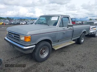 1990 Ford F-250 с VIN 2FTHF25HXLCA21768, выставлен на аукционе IAAI как лот 42224384 с пробегом 90 158 миль миль и . История ставок и продаж доступна на DreamBid. Изображение 2.