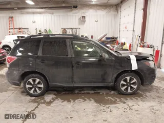 2018 Subaru Forester Premium with VIN JF2SJAGCXJH490690, listed as a IAAI auction lot 41607806 with 95,731 mi miles. Bid and sale history available at carsss.com. Image 14.