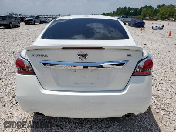 2015 Nissan Altima 2.5 with VIN 1N4AL3AP2FN899406, listed as a Copart auction lot 59684015 with 140,965 mi miles and Salvage title. Bid and sale history available at DreamBid. Image 6.