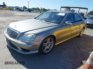 2006 Mercedes-Benz S 500 z VIN WDBNG75J56A469310, wystawiony jako IAAI lot #42454878 z przebiegiem 79 395 mil mil oraz . Historia ofert i sprzedaży dostępna na DreamBid. Obrazek 17.