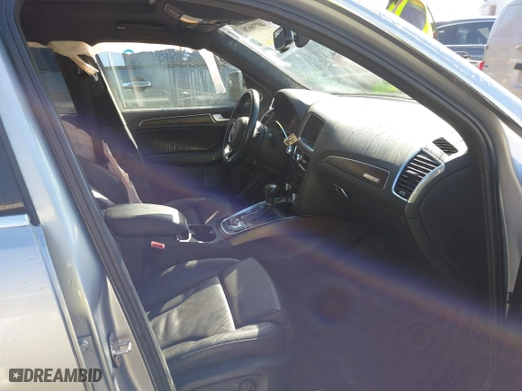 2016 Audi Q5 Premium Plus with VIN WA1D7AFP6GA116695, listed as a IAAI auction lot 40736626 with 67,288 mi miles. Bid and sale history available at carsss.com. Image 5.