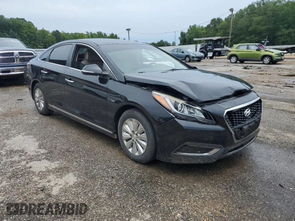 2017 Hyundai Sonata Hybrid SE with VIN KMHE24L19HA047623, listed as a Copart auction lot 62664743 with 162,433 mi miles. Bid and sale history available at carsss.com. Image 4.