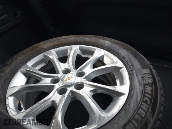 2020 Chevrolet Equinox LT with VIN 2GNAXJEV4L6285556, listed as a IAAI auction lot 42075309 with 28,268 mi miles and . Bid and sale history available at DreamBid. Image 12.