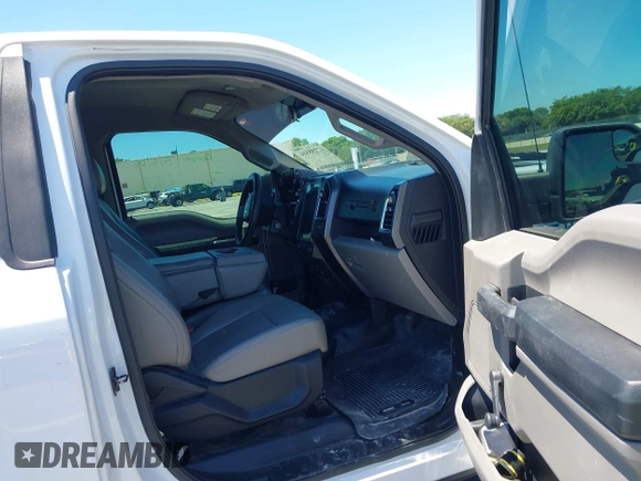 2016 Ford F-150 XL with VIN 1FTMF1C88GKE64899, listed as a IAAI auction lot 42255514 with 140,626 mi miles and . Bid and sale history available at DreamBid. Image 5.