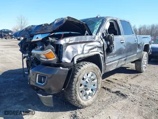 2015 GMC Sierra 2500HD available WiFi Denali with VIN 1GT120E82FF573243, listed as a IAAI auction lot 41824163 with 67,285 mi miles. Bid and sale history available at carsss.com. Image 17.