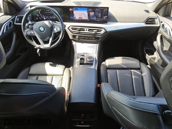 2024 BMW 4 Series 430i z VIN WBA23AT04RCR69424, wystawiony jako Copart lot #56997125 z przebiegiem 25 141 mil mil oraz Tytuł czysty. Historia ofert i sprzedaży dostępna na DreamBid. Obrazek 8.