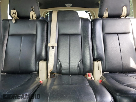 2016 Ford Expedition Max XLT z VIN 1FMJK1HT6GEF33126, wystawiony jako Copart lot #64102465 z przebiegiem 185 657 mil mil oraz Szkoda całkowita • Salvage title. Historia ofert i sprzedaży dostępna na DreamBid. Obrazek 10.