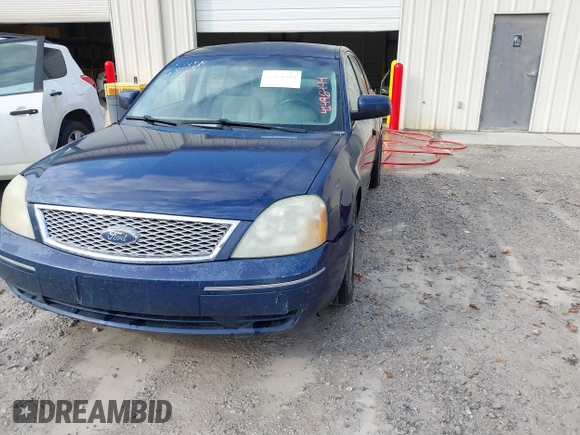 2007 Ford Five Hundred SEL with VIN 1FAHP24157G153400, listed as a IAAI auction lot 41496444 with 215,285 mi miles. Bid and sale history available at carsss.com. Image 6.