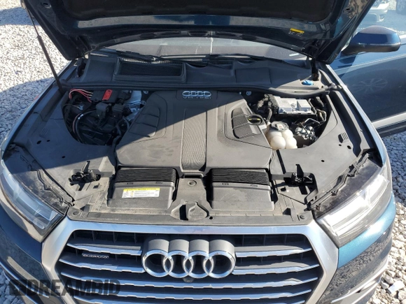 2018 Audi Q7 Premium Plus z VIN WA1LAAF71JD049796, wystawiony jako Copart lot #55972155 z przebiegiem 76 795 mil mil oraz Czysty tytuł • Clean title. Historia ofert i sprzedaży dostępna na DreamBid. Obrazek 12.