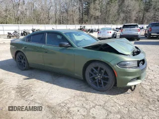 2020 Dodge Charger SXT z VIN 2C3CDXBG5LH177636, wystawiony jako Copart lot #48806955 z przebiegiem 74 999 mil mil oraz Szkoda całkowita • Salvage title. Historia ofert i sprzedaży dostępna na DreamBid. Obrazek 4.