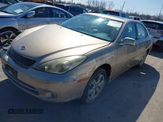 2005 Lexus ES 330 with VIN JTHBA30G155133489, listed as a IAAI auction lot 41892706 with 208,205 mi miles. Bid and sale history available at carsss.com. Image 17.