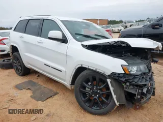 2020 Jeep Grand Cherokee Altitude with VIN 1C4RJFAG4LC235393, listed as a IAAI auction lot 41602629 with 1 mi miles. Bid and sale history available at carsss.com. Image 1.