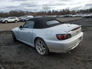 2004 Honda S2000 z VIN JHMAP21494T003284, wystawiony jako Copart lot #85004764 z przebiegiem 153 976 mil mil oraz Szkoda całkowita • Salvage title. Historia ofert i sprzedaży dostępna na DreamBid. Obrazek 2.