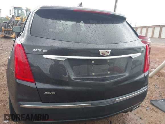 2019 Cadillac XT5 Luxury AWD z VIN 1GYKNDRS6KZ113420, wystawiony jako IAAI lot #41951065 z przebiegiem 56 360 mil mil oraz . Historia ofert i sprzedaży dostępna na DreamBid. Obrazek 16.