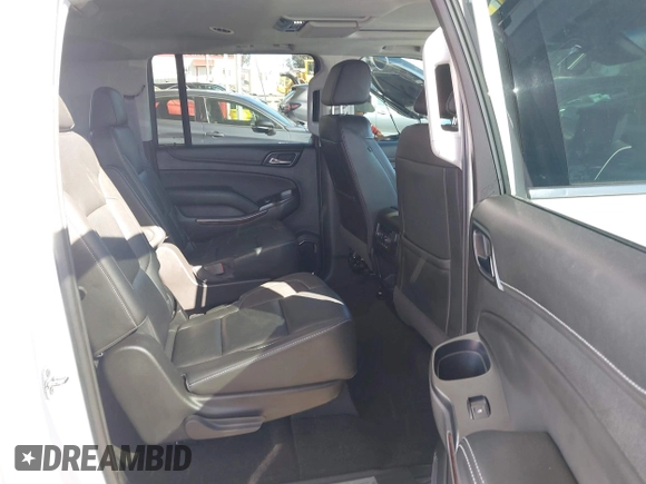 2017 GMC Yukon XL SLT with VIN 1GKS2GKC5HR403907, listed as a IAAI auction lot 41835784 with 46,004 mi miles. Bid and sale history available at carsss.com. Image 8.