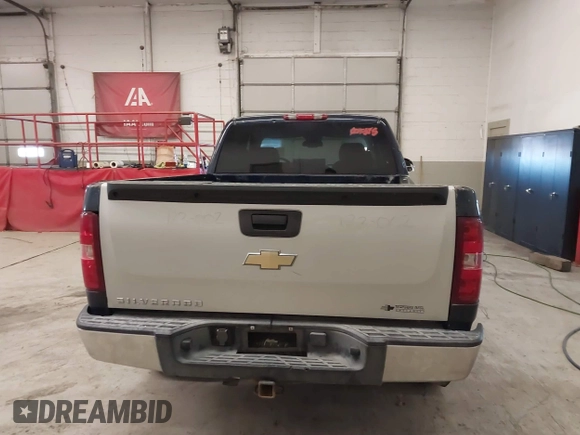 2007 Chevrolet Silverado 1500 LT w/1LT with VIN 2GCEC19C771621072, listed as a IAAI auction lot 41747993 with 217,232 mi miles. Bid and sale history available at carsss.com. Image 16.