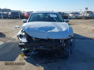 2018 Volkswagen Jetta SEL с VIN 3VWL17AJ2JM252094, выставлен на аукционе IAAI как лот 41397575 с пробегом 57 983 миль миль и . История ставок и продаж доступна на DreamBid. Изображение 12.