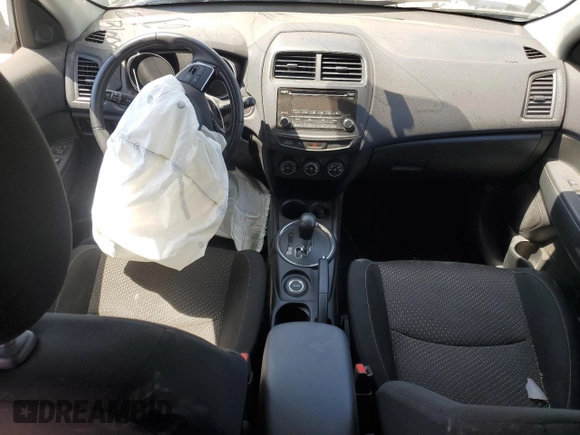 2016 Mitsubishi Outlander ES z VIN JA4AR3AU7GZ027998, wystawiony jako Copart lot #56218135 z przebiegiem Nie podano mil oraz Szkoda całkowita • Salvage title. Historia ofert i sprzedaży dostępna na DreamBid. Obrazek 8.